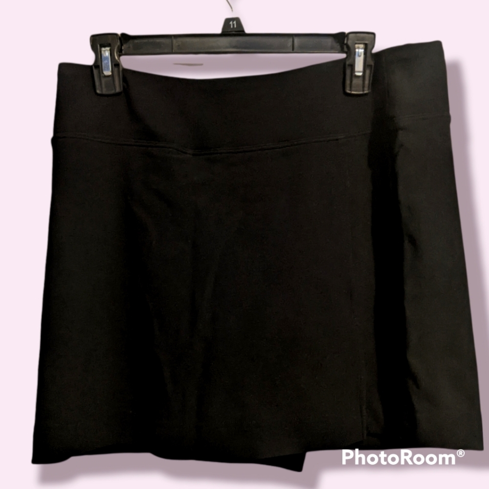 Boston Proper Travel Skort